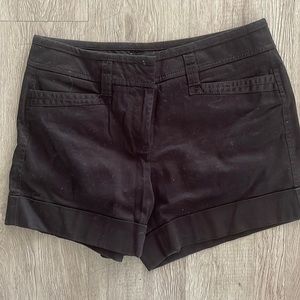 WHITE HOUSE BLACK MARKET BLACK CUFFED SHORTS